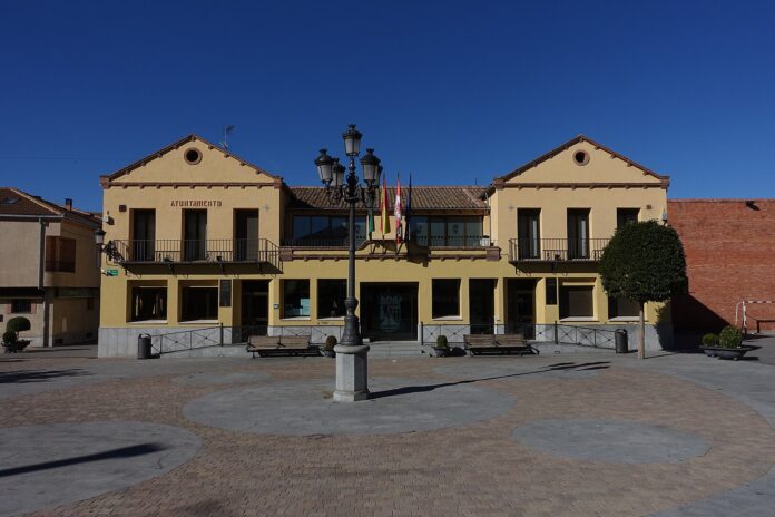 pueblo de Segovia de 1.107 habitantes