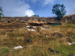 basura en el yacimiento de Segovia