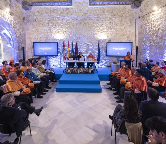 54 becas para estudiar en IE University