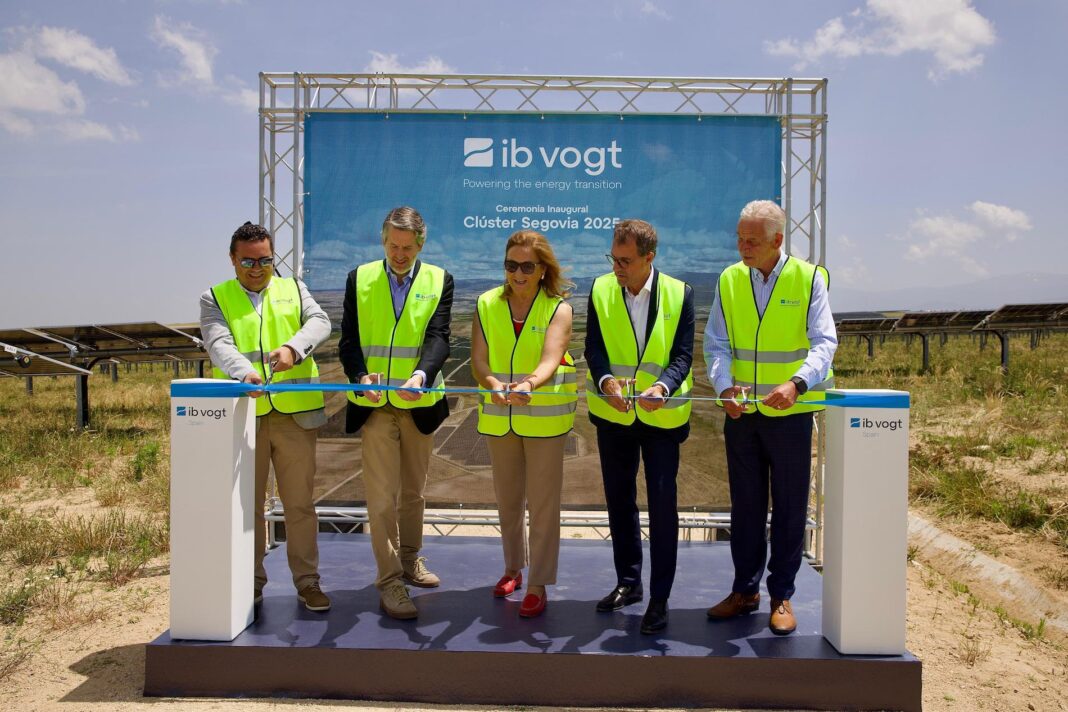 cuatro clústeres solares en Segovia