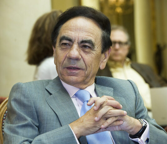 fundador de la UAX