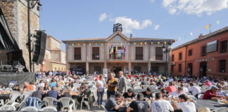 Gastro-Km0 Navalmanzano, plaza mayor