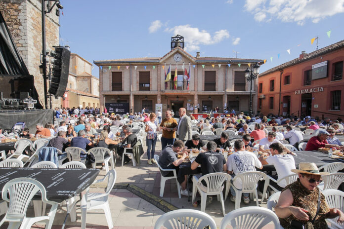 Gastro-Km0 Navalmanzano, plaza mayor