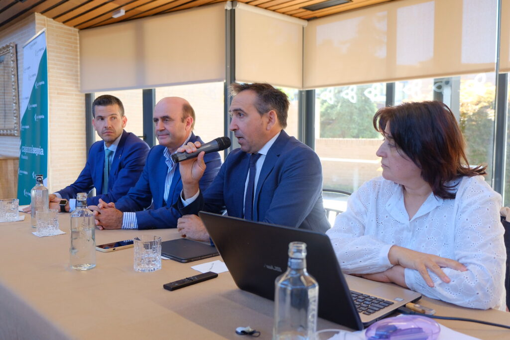 Charla sobre “Ayudas a la modernización de explotaciones agrarias e incorporación de jóvenes 2025”