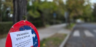 Se suprime el aparcamiento en la calle de acceso al cementerio