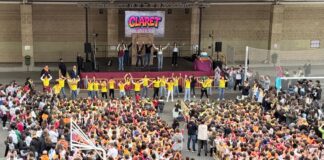 El Colegio Claret desafía a la lluvia para celebrar sus fiestas