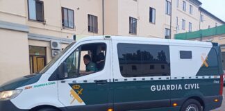 Detenidos dos jóvenes por un delito de robo con fuerza en El Espinar Foto de la Guardia Civil sobre el robo con fuerza en el polígono industrial de El Espinar