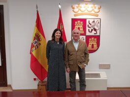 El Servicio Territorial de Medio Ambiente de Segovia tiene nuevo jefe La delegada territorial y el nuevo jefe del Servicio de Medio Ambiente