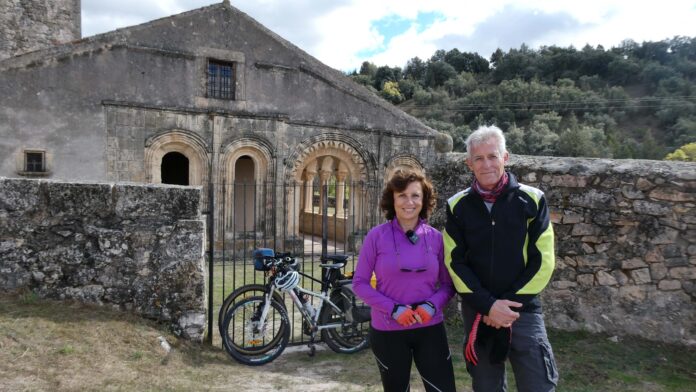 Orejana51_NP 'Historia en bicicleta' Foto iglesia de Orejana de 'Historia en bicicleta'