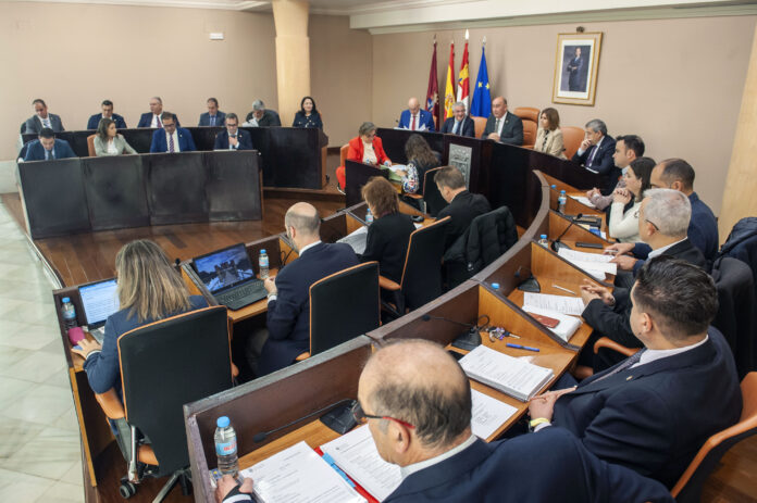 20251127_Pleno Presupuestos_KAM0510_NP Diputación de Segovia Aprobacón de los presupuestos de 2026 de la Diputación de Segovia