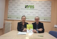 Firma del convenio entre la FES y el Ayuntamiento de Fuentepelayo