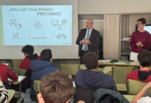 Charla educación financiera de Cajaviva Caja Rural