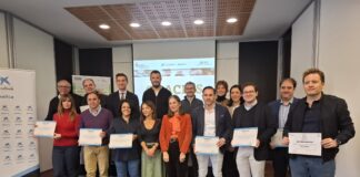 Reconocimiento a 14 empresas segovianas por su implicación en la Formación Profesional Caixabank Dualiza educación Formación profesional (FP)