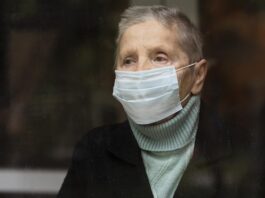 La Junta recomienda el uso de mascarilla a profesionales y a ciudadanos vulnerables Uso de mascarilla