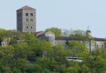 Iglesia de Segovia en Nueva YorkIglesia de Segovia en Nueva York