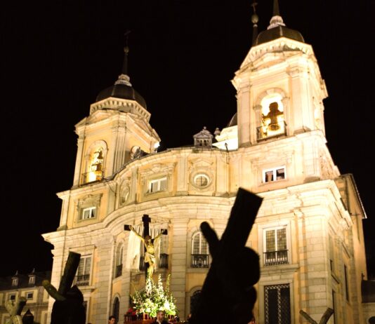Esta celebración de un pueblo de Segovia es ahora fiesta de interés turístico en la comunidad Procesión del Entierro Granja de San Ildefonso