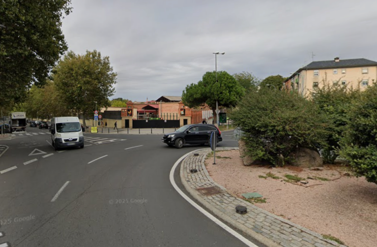 Cambios importantes de tráfico en Segovia por un acto oficial Tráfico izado bandera