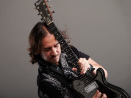 El guitarrista de Mago de Oz presentará y grabará su último disco en solitario en Segovia Jorge Salán