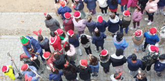 El CEIP Domingo de Soto reúne a alumnos y profesores cantando villancicos Villancicos alumnos CEIP ‘Domingo de Soto’ de Segovia_Junta CyL