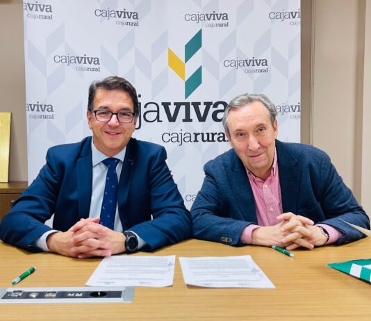 Un acuerdo por la inclusión social y laboral de las personas con discapacidad Firma acuerdo entre Cajaviva Caja Rural y APADEFIM