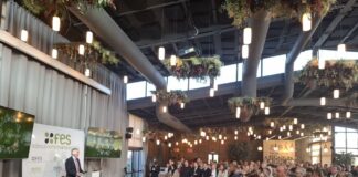 Los empresarios segovianos brindan por la unión y el futuro