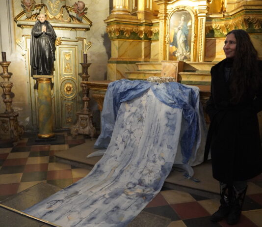 ‘Ungüentario’ inaugura la exposición de Laura Torrado en la Catedral Exposición Laura Torrado