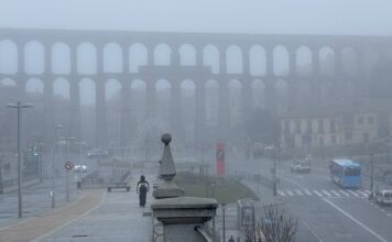Niebla Segovia Acueducto