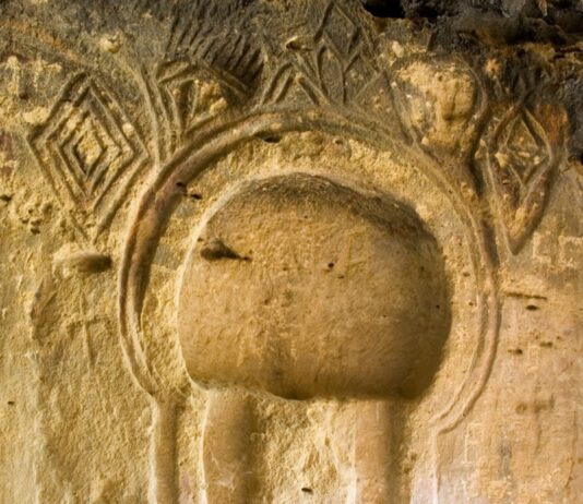 Cueva de los Siete Altares