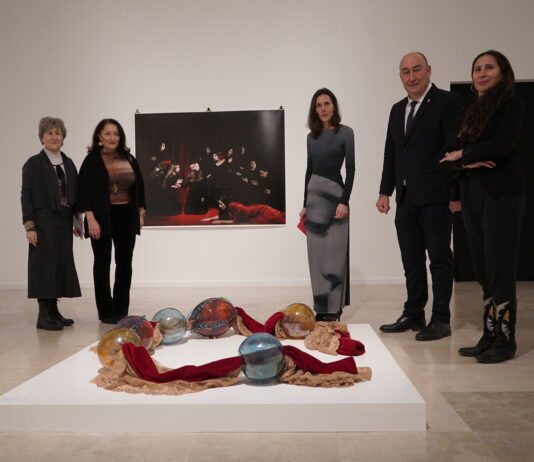 Exposición El ‘Ouroboros’ de Laura Torrado