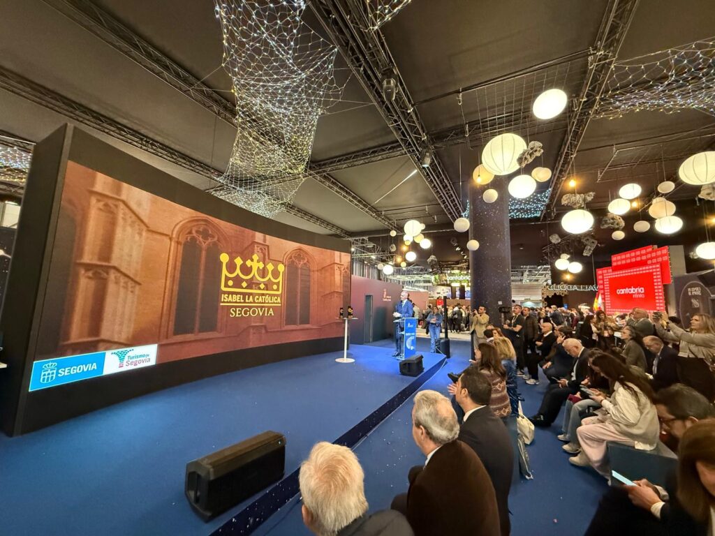 Presentación Ayuntamiento Segovia FITUR 'Isabel, la proclamación'