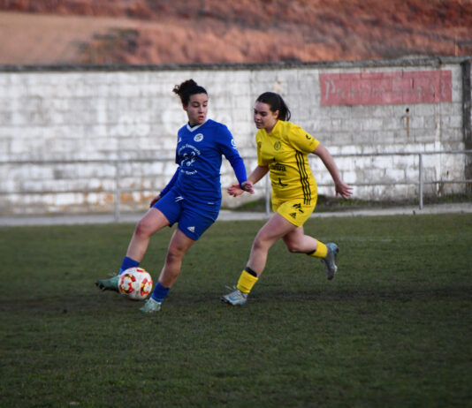 El Cuéllar triunfa en el derbi contra el Quintanar Fútbol Cuéllar Santa Teresa contra Quintanar