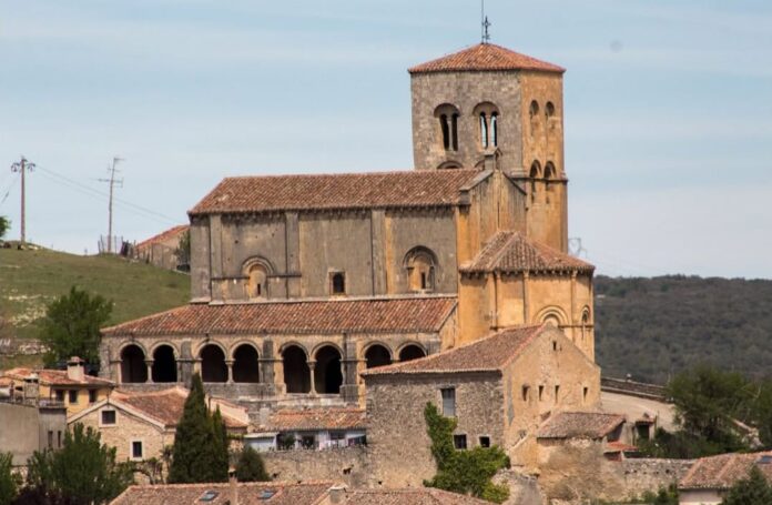 Edificio románico más antiguo