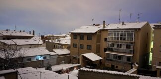 La provincia de Segovia amanece cubierta de nieve por el paso de la borrasca Francis