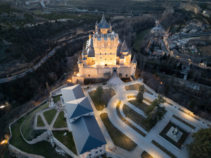 Plazuela Alcázar aérea_NP Alcázar de Segovia