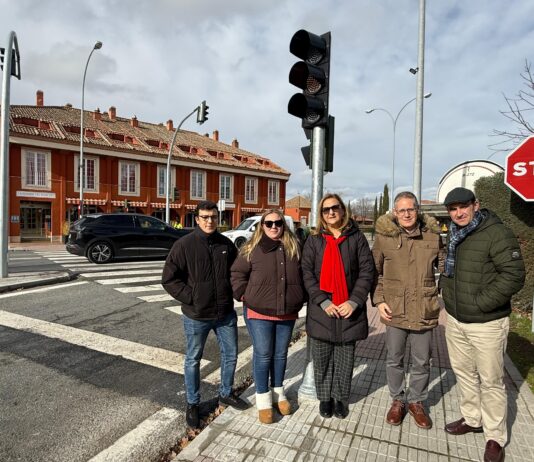 Nuevo semáforo Torrecaballeros