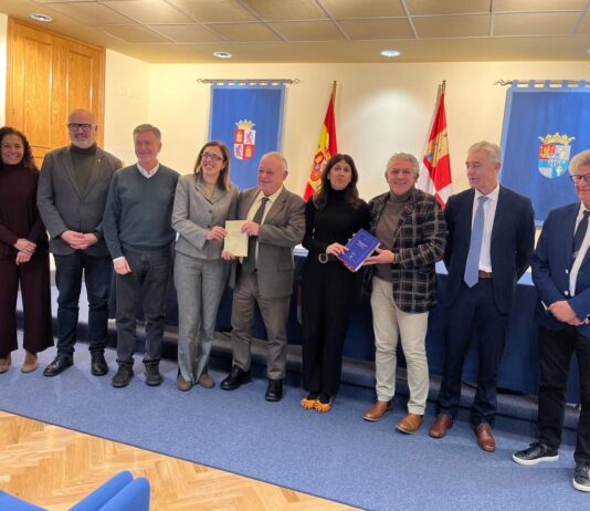 Un premio en torno al primer libro impreso en España, concretamente en Segovia Presentación Premio Sinodal de Aguilafuente