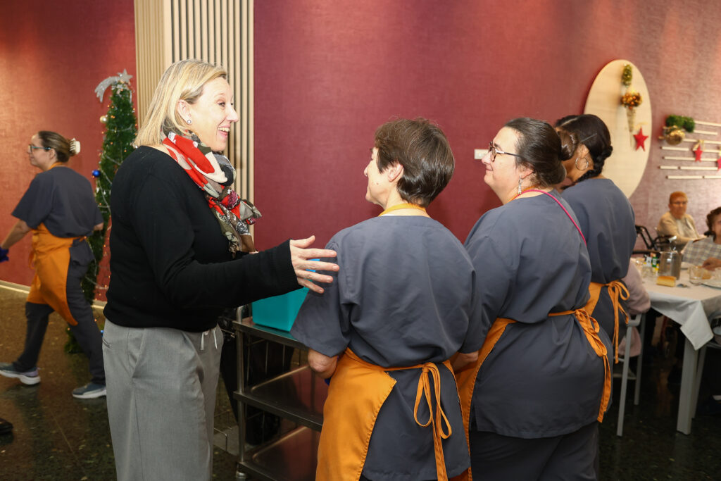 La vicepresidenta de la Junta y consejera de Familia e Igualdad de Oportunidades, Isabel Blanco, visita las dos residencias de Segovia