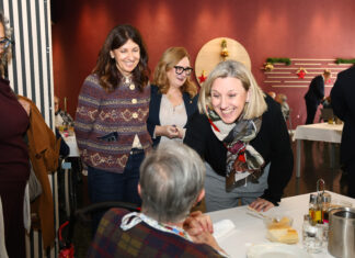 La vicepresidenta de la Junta y consejera de Familia e Igualdad de Oportunidades, Isabel Blanco, visita las dos residencias de Segovia