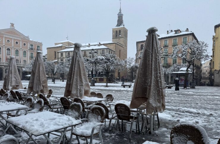 Imagen de la Plaza Mayor nevada