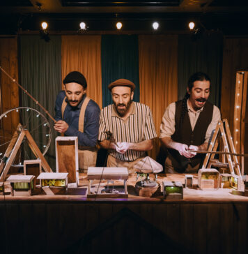 Feriantes de El Patio teatro en el Juan Bravo de Segovia