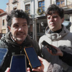 Juan Gascón (IU) destaca la importancia de que la izquierda estatal ponga el foco en Castilla y León El candidato a la presidencia de la Junta de Castilla y León por la Coalición En Común (Izquierda Unida, Movimiento Sumar y Verdes-Equo), Juan Gascón, presenta la candidatura de Palencia, acompañado por Eduardo Velázquez, candidato a Procurador por la provincia;y pos los demás candidatos