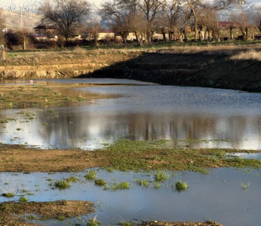 Inundaciones futuro campo de fútbol
