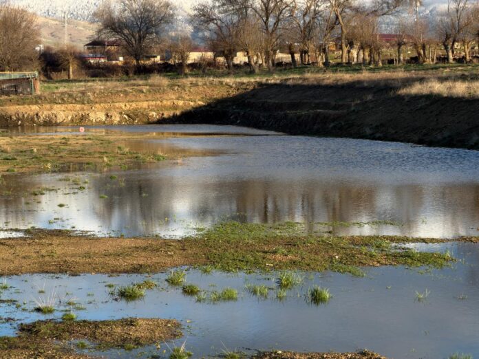 Inundaciones futuro campo de fútbol