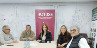 Reunión de Silvia Clemente con los gerentes de HOTUSE
