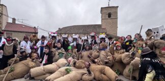 Vaquillas y tripudos mantienen viva la identidad de Arcones en su Carnaval Arcones fiesta de la Vaquilla Carnaval