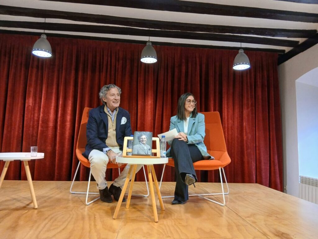 Presentación Libro Jesús Álvarez 'Cerca de las estrellas' en la Casa de la Lectura de Segovia
