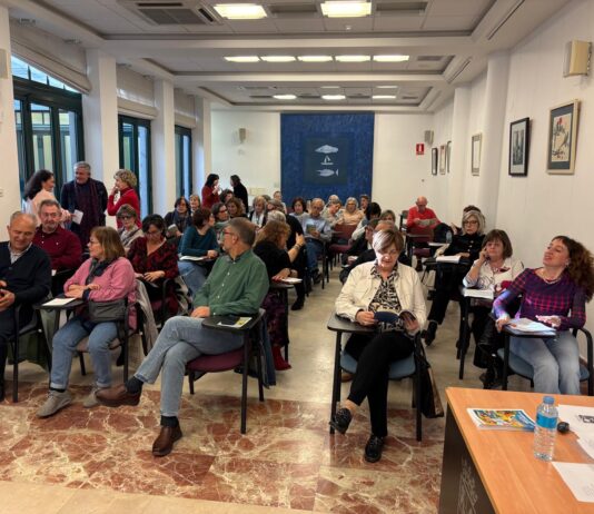 Recital de poesía 8M del Club de Lectura de los Bibliobuses