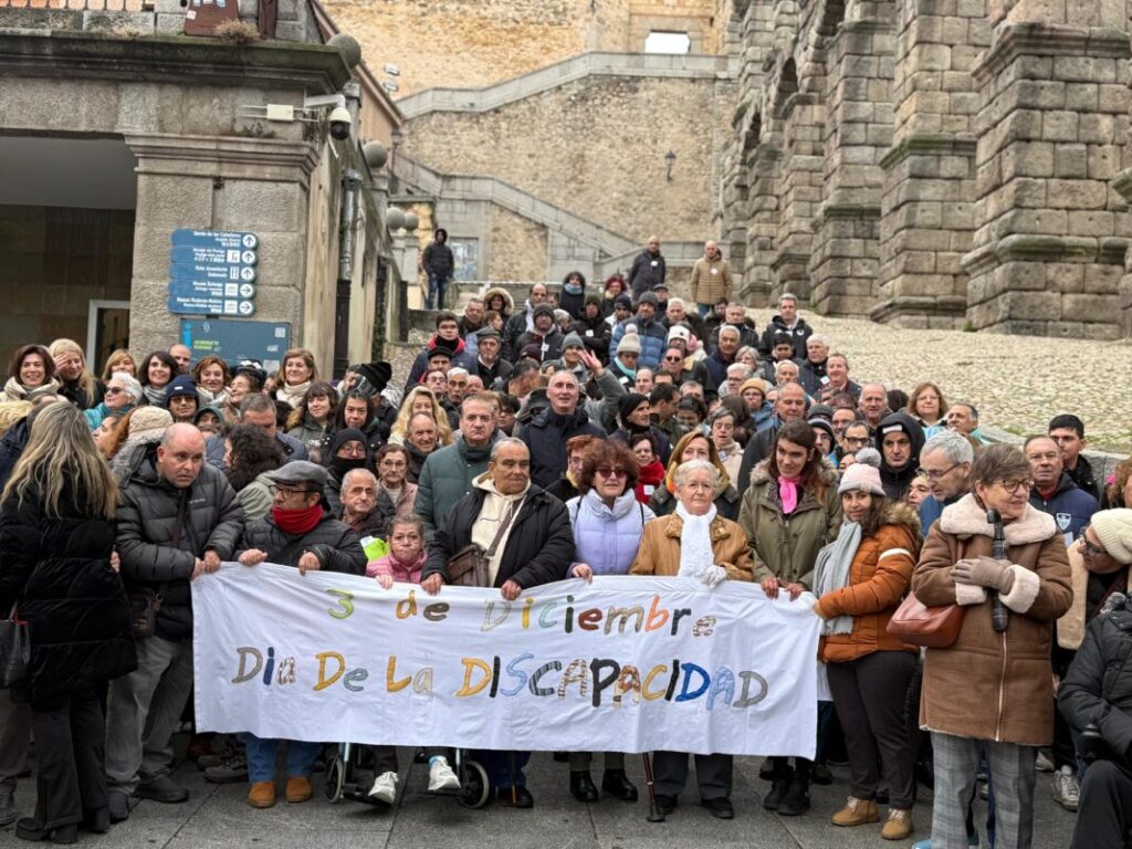 Foto familia Día Internacional de personas con Discapacidad