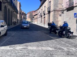 La Real Academia de San Quirce se opone al asfaltado en San Agustín y pide recuperar el adoquinado