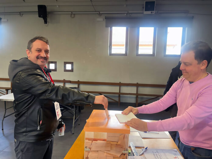 CARLOS SERRANO - ELECCIONES 15M_NP IU Segovia 15M Izquierda Unida Segovia